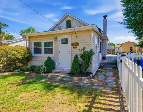 125 E Atlantic, Villas, NJ 08251