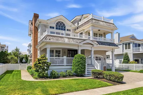 162 75th St, Avalon, NJ 08202