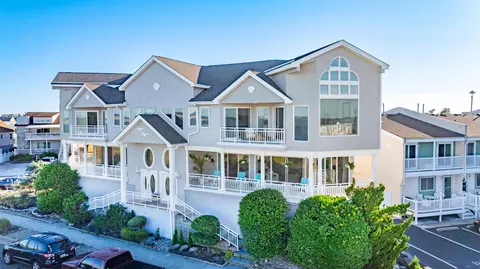 500 Anglesea Dr #B, North Wildwood, NJ 08260