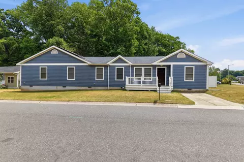 101 Mathemek St, North Cape May, NJ 08204