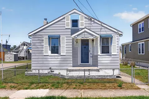 411 W Magnolia Ave, Wildwood, NJ 08260