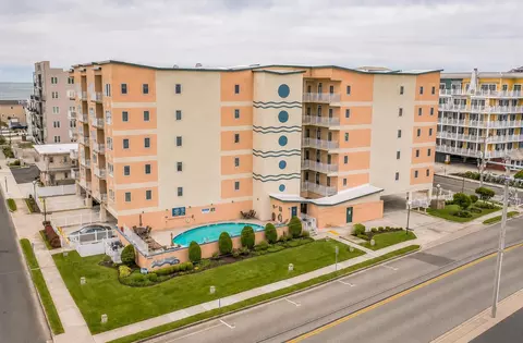 7601 Atlantic Ave #104, Wildwood Crest, NJ 08260