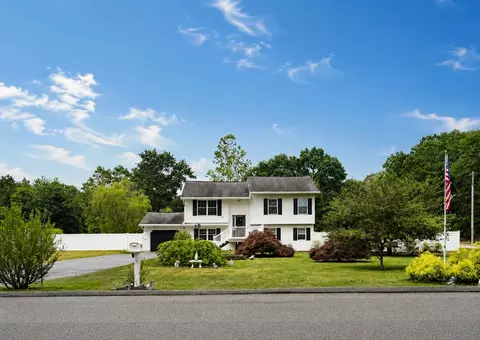 2 E Ridgewood Ave, Galloway, NJ 08205