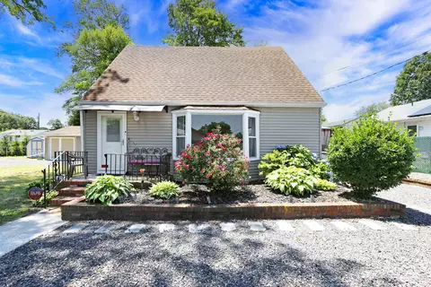 622 E Tampa Ave, Villas, NJ 08251