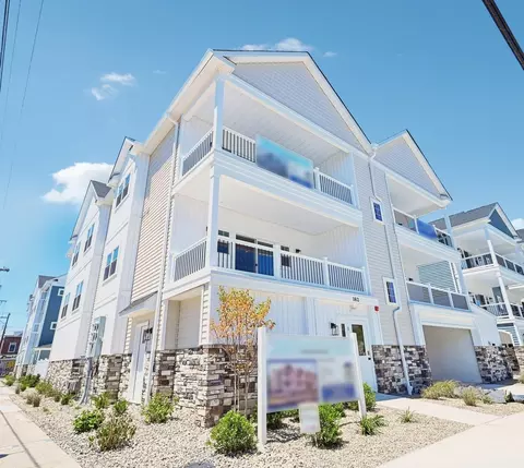 162 E Garfield Ave #207, Wildwood, NJ 08260