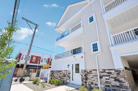 162 E Garfield Ave #208, Wildwood, NJ 08260