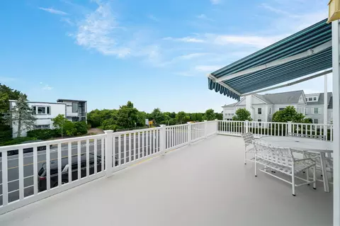 Exterior - 105 40th St, Avalon, NJ 08202 photo 4 of 6