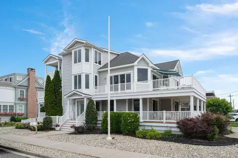 105 40th St, Avalon, NJ 08202