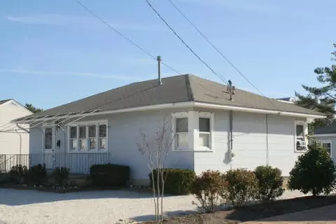 135 110th St, Stone Harbor, NJ 08247