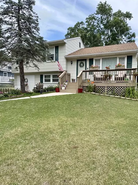 221 Linda Anne Ave, North Cape May, NJ 08204