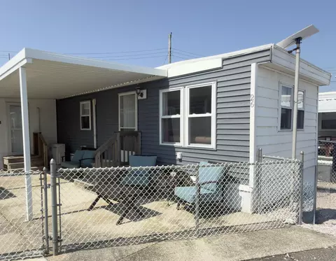 26 Yerkes Ave, Wildwood, NJ 08260