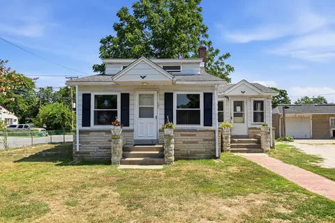 101 E Hudson Ave, Villas, NJ 08251