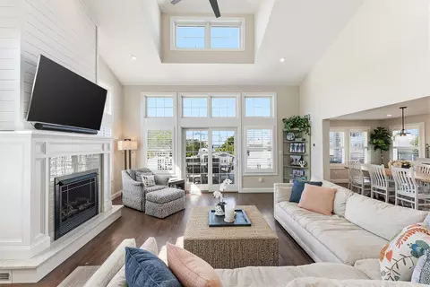 Living - 141 30th St, Avalon, NJ 08202 photo 4 of 6