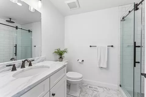 Bath - 141 30th St, Avalon, NJ 08202 photo 7 of 8