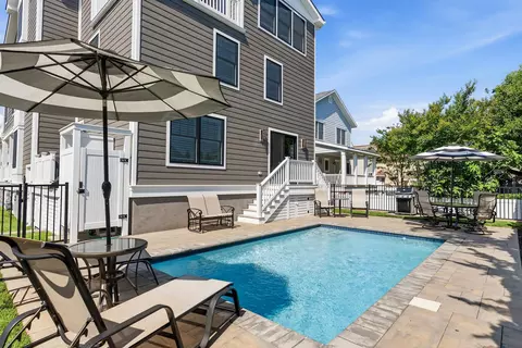 Exterior - 141 30th St, Avalon, NJ 08202 photo 12 of 12