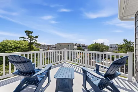 Exterior - 141 30th St, Avalon, NJ 08202 photo 8 of 12