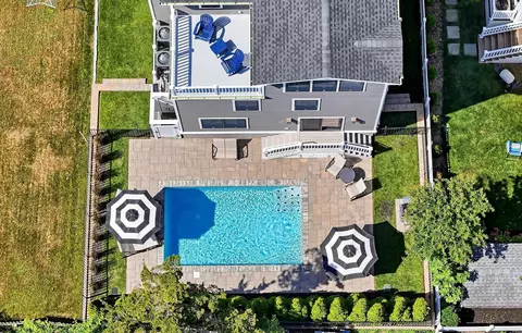 Exterior - 141 30th St, Avalon, NJ 08202 photo 11 of 12