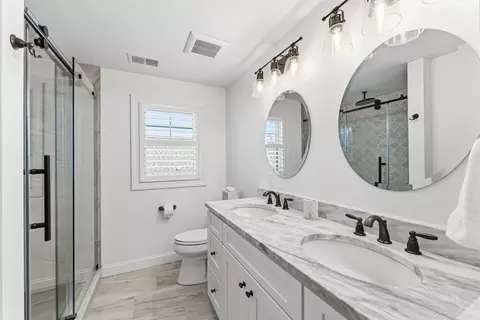 Bath - 141 30th St, Avalon, NJ 08202 photo 6 of 8