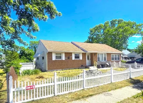 1005 Franklin Ave, North Cape May, NJ 08204