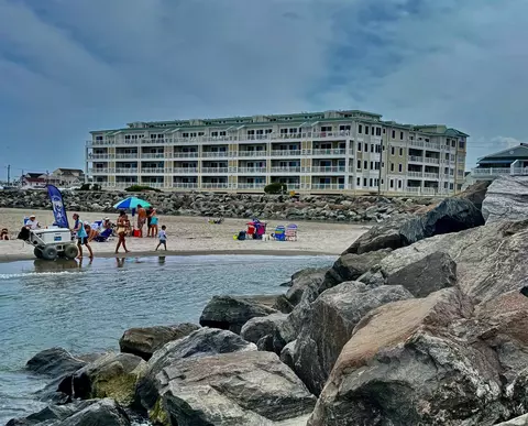 101 W Spruce Ave #111, North Wildwood, NJ 08260