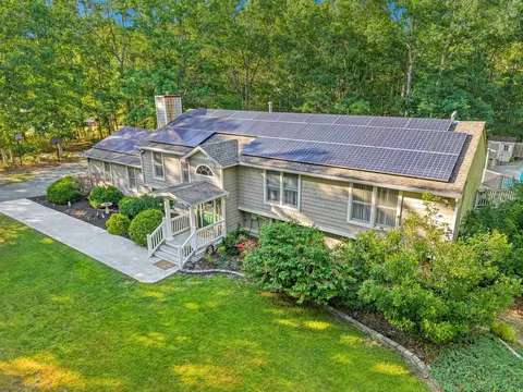6 Manchester Ct, Egg Harbor Township, NJ 08234