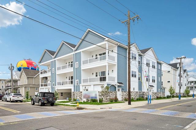 157 E Spicer Ave #210, Wildwood, NJ 08260