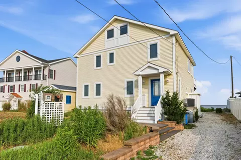 123 Beach Ave, Cape May Court House, NJ 08210
