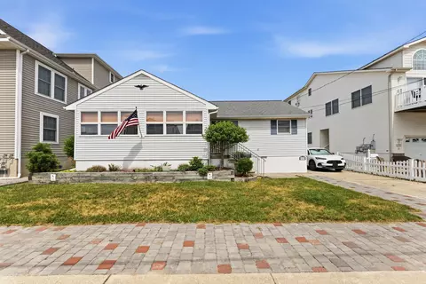5608 Central Ave, Sea Isle City, NJ 08243