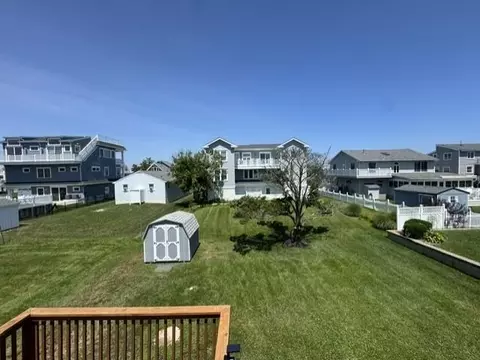 Exterior - 9 E Willard Ave, Strathmere, NJ 08248 photo 2 of 5