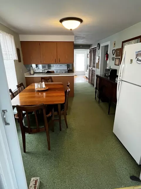 Dining - 9 E Willard Ave, Strathmere, NJ 08248 photo 2 of 2