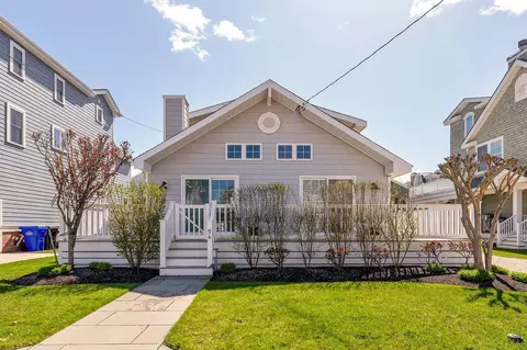 56 W 13th St, Avalon, NJ 08202