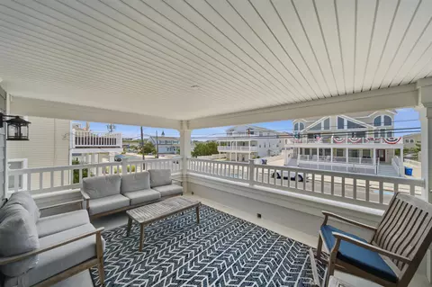 Exterior - 237 26th St #237, Avalon, NJ 08202 photo 2 of 6