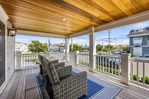 Exterior - 188 33rd St, Avalon, NJ 08202 photo 6 of 10