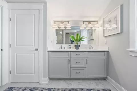 Bath - 188 33rd St, Avalon, NJ 08202 photo 9 of 10