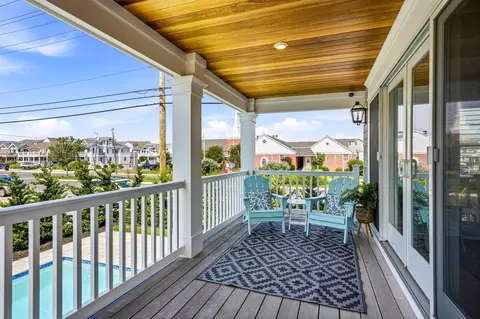 Exterior - 188 33rd St, Avalon, NJ 08202 photo 5 of 10