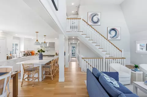 Entry Way - 188 33rd St, Avalon, NJ 08202 photo 2 of 2