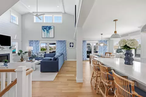 Entry Way - 188 33rd St, Avalon, NJ 08202 photo 1 of 2