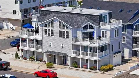 4808 Pleasure Ave #NORTH, Sea Isle City, NJ 08243