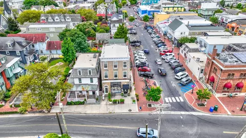 210 Ocean St #1, Cape May, NJ 08204