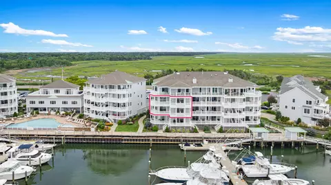 902 Ocean Dr #108, Cape May, NJ 08204
