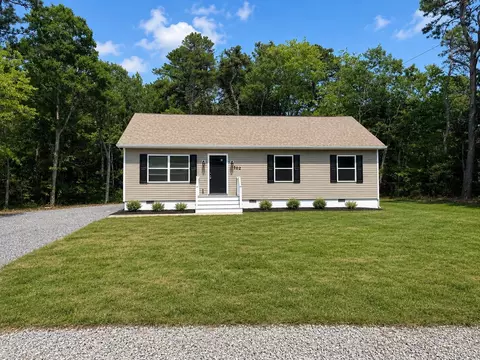 702 Reeves St, Cape May Court House, NJ 08210