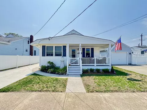 202 E Saint Paul Ave, Wildwood Crest, NJ 08260