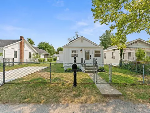 128 Pennsylvania Ave, Villas, NJ 08251