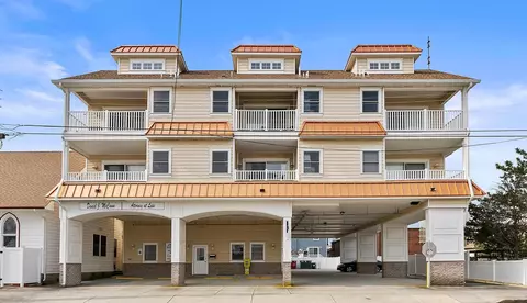 4204 Landis Ave #303, Sea Isle City, NJ 08243