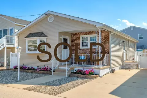 108 W Syracuse Ave, Wildwood Crest, NJ 08260