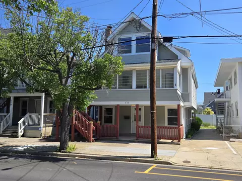 115-117 W Poplar Ave, Wildwood, NJ 08260
