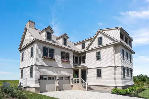 1105 Stone Harbor Blvd, Stone Harbor, NJ 08247