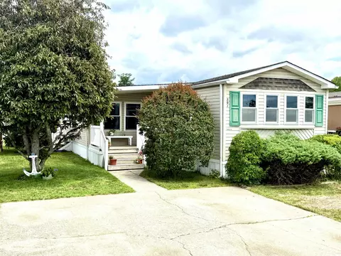 307 Grande Blvd, Rio Grande, NJ 08242