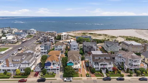 33 E 10th St, Avalon, NJ 08202 photo 2