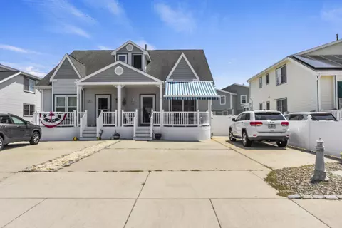 621 W Pine Ave, North Wildwood, NJ 08260